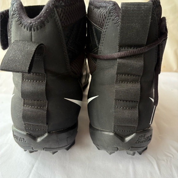 Nike‎ Charcoal and White High-Top Cleats - Picture 6 of 9